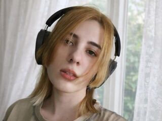 topless webcam girl CarlHanchett