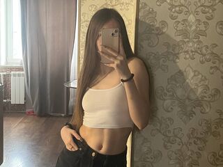 naked cam girl HilaryLukas
