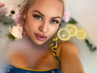 adult videochat room IsabellaSaturn