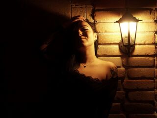 cam slut chat room IzzaBellaNova