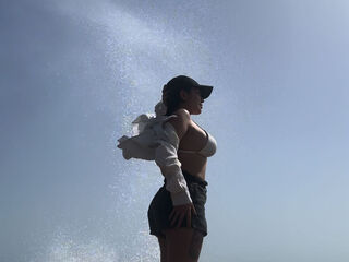 masturbating camgirl MarieLima