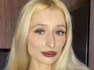 hot girl cam MonicaBarbies