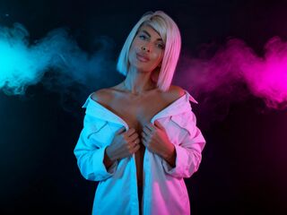 cam girl masturbating with sextoy SalmaRoze