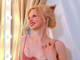 naked webcamgirl StacyValeon