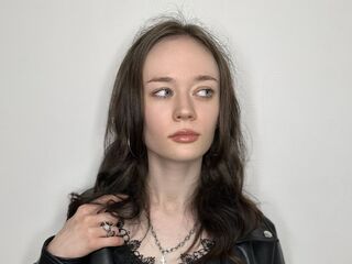 camslut spreading pussy TenishaSeebold