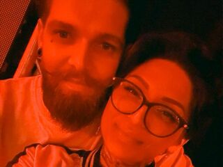 couple bedroom sexshow AdelleAndBlaze