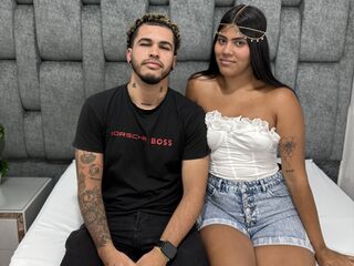 live chat AmazonaAndLeo