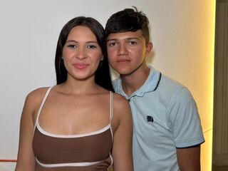 chatroom liveshow EmmaAndMax