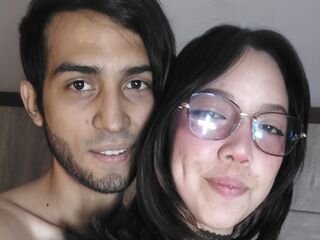 naked webcam couple LizzyAndMark