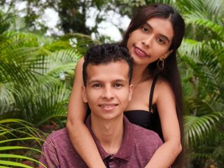 free live chatroom LuccyAndJames