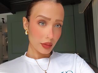 hot cam slut AdrianaRossetti