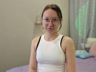 cybersex chat room AliceBass