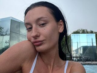 webcam girl chat room AliceLewandovski