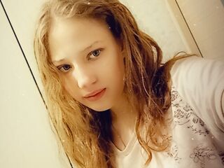 free video chat room AmandaMini