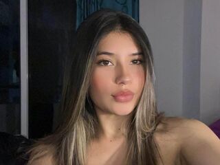 hot cam girl fingering shaved pussy AmberCeballos