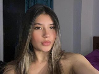 nude gamgirl AmberCerulli