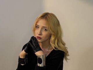 webcam babe chat room AmeliaHatta