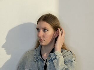 cam girl sex chat AmiEllert