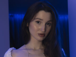 dity cam show AminaNim