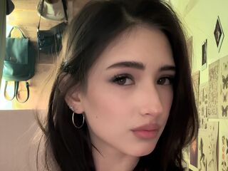 cam strip tease AmyMarly