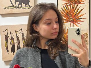 cam girl spreading pussy AnnaMariardi