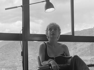 live cam show AnneHarmon