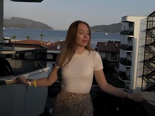 girl naked AshleyWin
