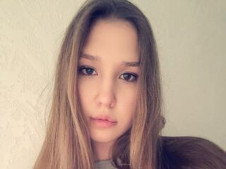 free nude live show AvaKriek