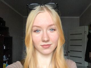 camgirl live porn webcam AvelinaSeide