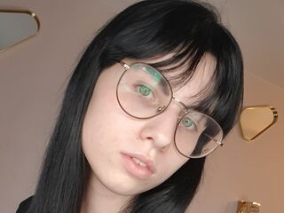 cam girl playing with dildo BarbTrombly