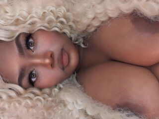 hot naked webcamgirl BarbieThiara