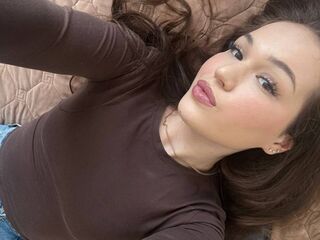 nude webcamgirl photo BeaBellotti