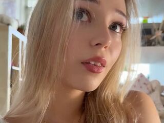 hot naked webcam girl BernieceFrisch