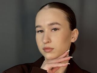 camgirl shaving pussy BlanchFlakes