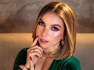 live webcam model CamilaRhoa