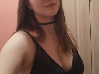 camgirl CaramelCharm