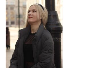 naked webcam girl masturbating CarinGoodwin