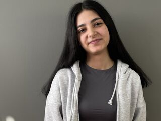 cam girl playing with dildo CarolOgeen
