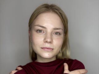 sexy camgirl picture CarolynPratt