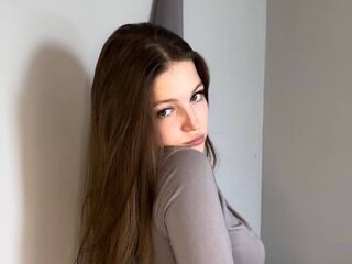 free livesex CarterBella