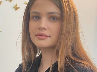 camwhore masturbating with dildo CasimiraTocco