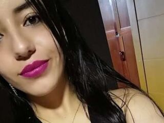 kinky webcam model CatalinaCaz