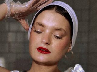 naughty cam girl fingering shaved pussy CeolaBurzynski