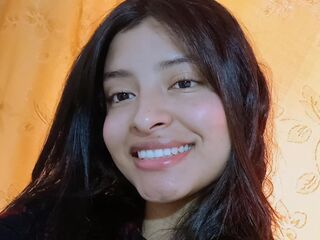 free webcam photo ChloeRocher