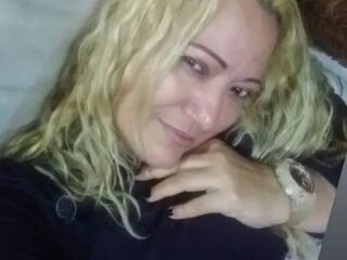 camwhore spreading pussy ClauWhite