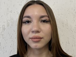 camgirl masturbating with dildo CoreneWimpy