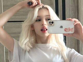 free nude cam CourtneyAdamo