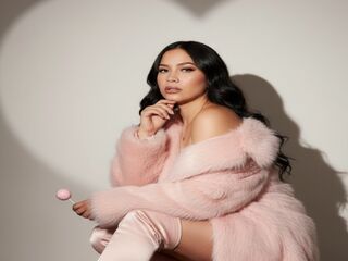 camgirl masturbating with dildo DafneVargas