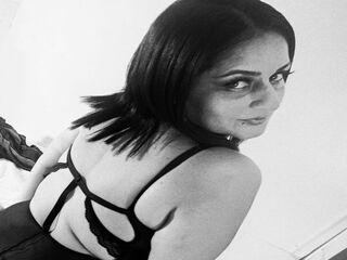 girl topless DevoraClarke