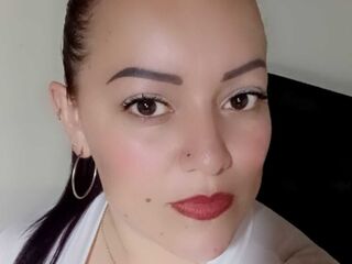 webcamgirl chat room DinaCarls